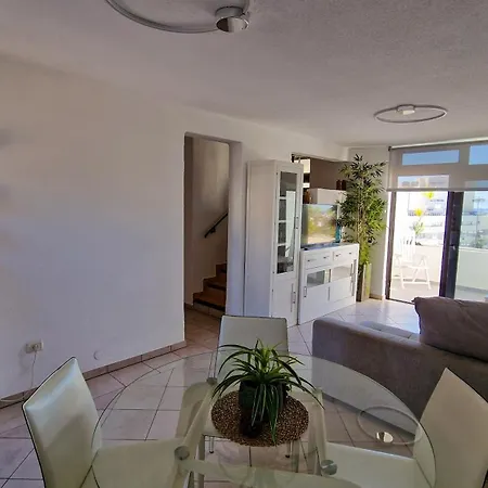 El Surf 3 2 Banos * Playa de las Américas